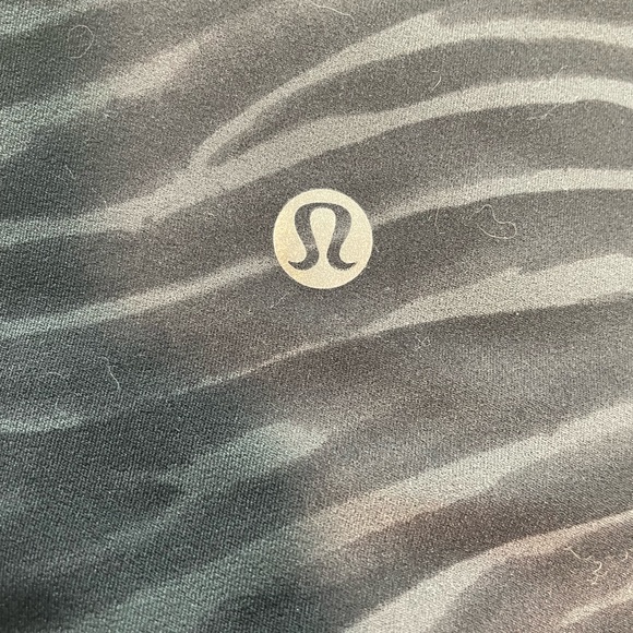 NEW LULULEMON Align Crop 25" 4 Le Tigre Camo Deep Coal Multi Zebra Print Legging - Picture 6 of 6